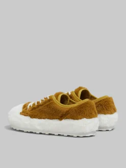 Sneakers><noscript><img width=