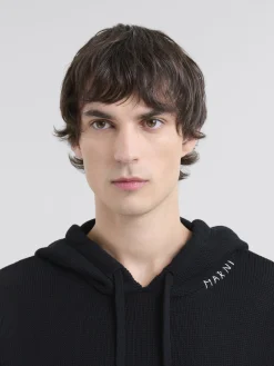 Knitwear><noscript><img width=