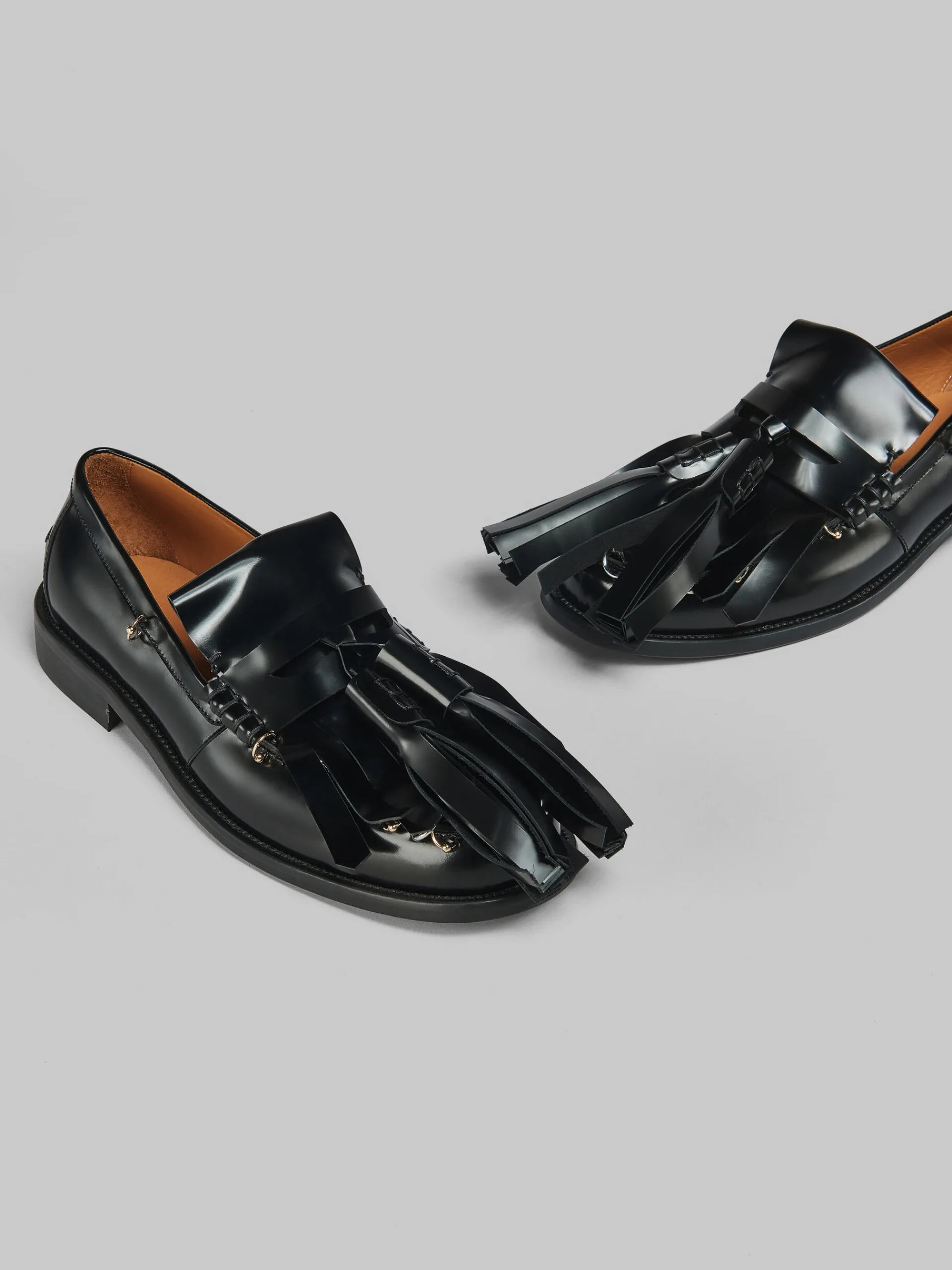 Lace Up & Loafers>Marni Leather Bambi Loafer With Maxi Tassels BLACK
