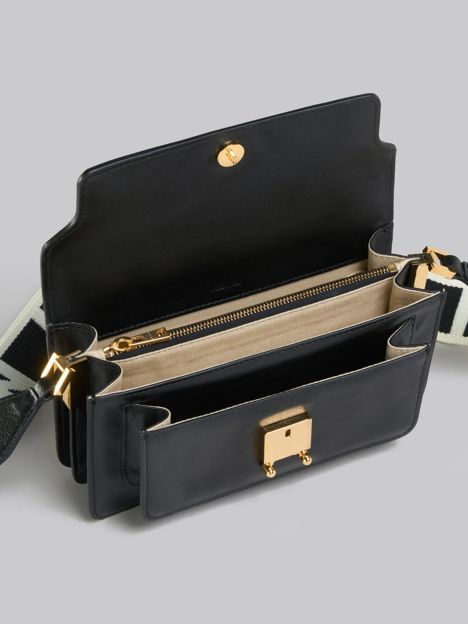 Shoulder Bags>Marni Leather E/W Soft Trunk Bag With Logo Strap BLACK