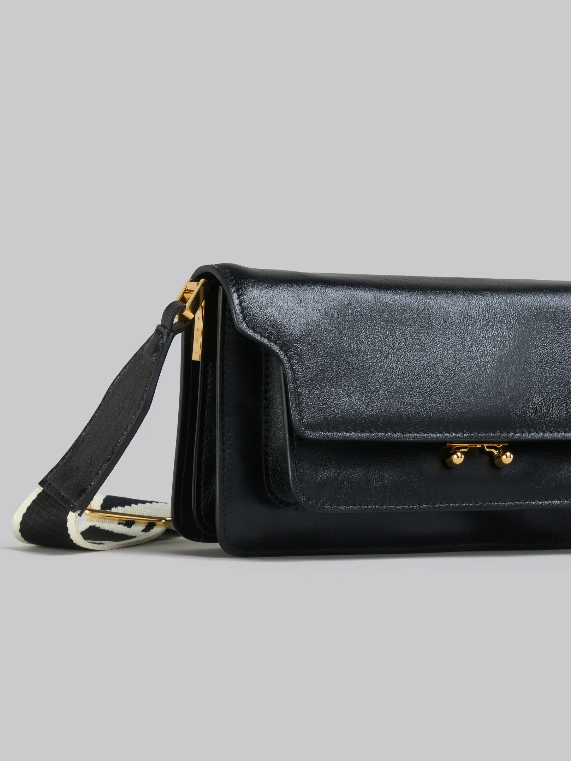 Shoulder Bags>Marni Leather E/W Soft Trunk Bag With Logo Strap BLACK