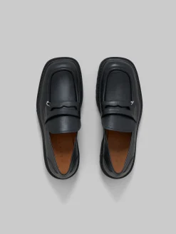 Lace Up & Loafers><noscript><img width=