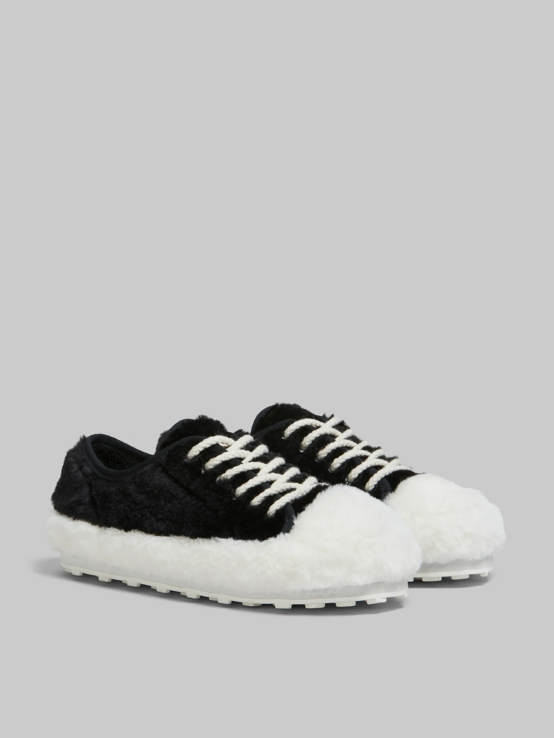 Sneakers>Marni Black Teddy Tennis Sneaker LILY WHITE/BLACK