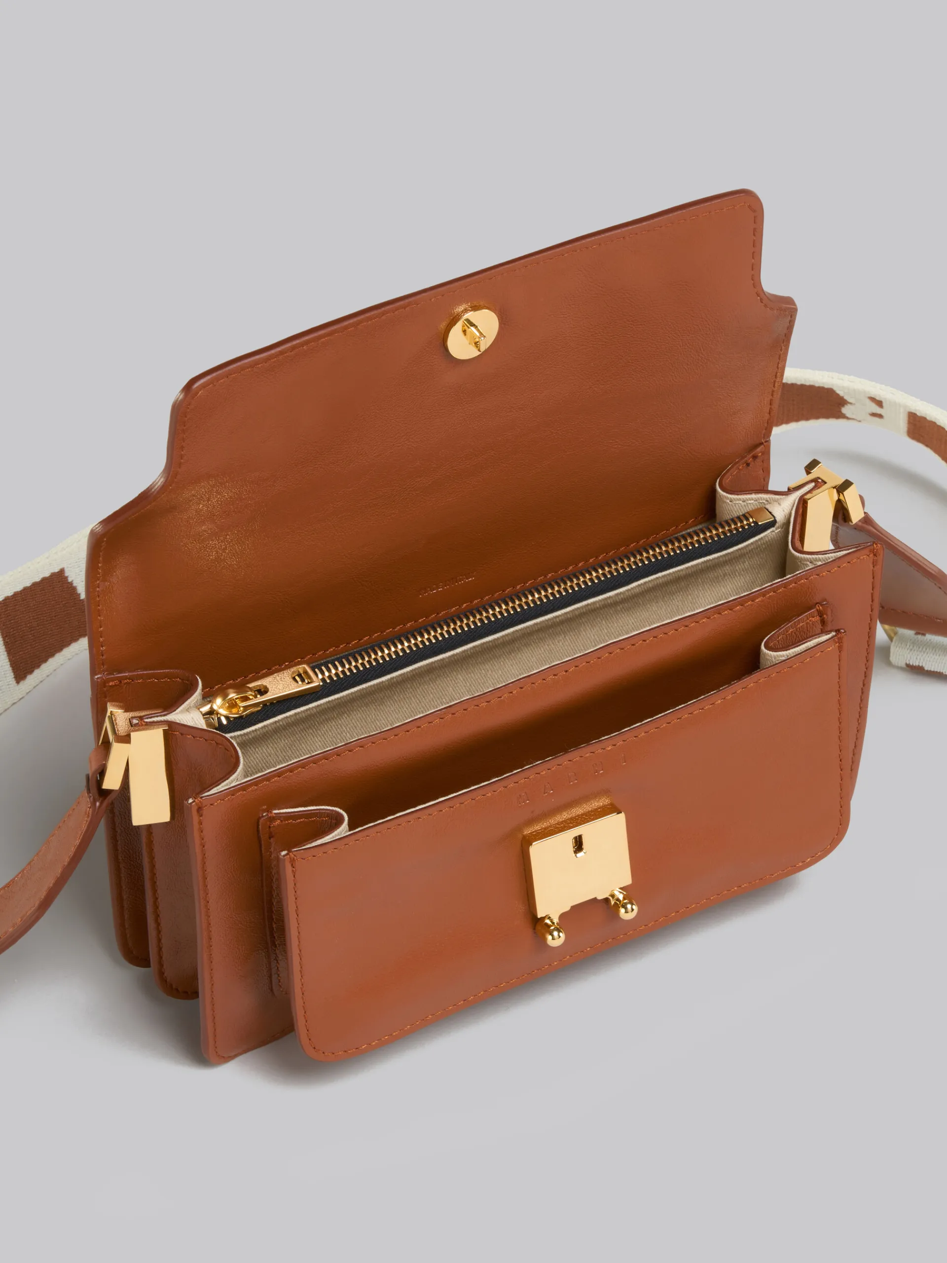 Shoulder Bags>Marni Brown Leather E/W Soft Trunk Bag With Logo Strap MOCA