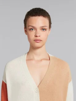Knitwear><noscript><img width=