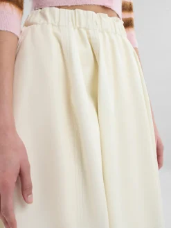 Skirts><noscript><img width=