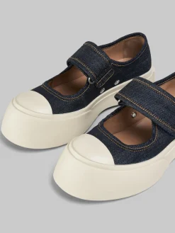 Sneakers | Pablo><noscript><img width=
