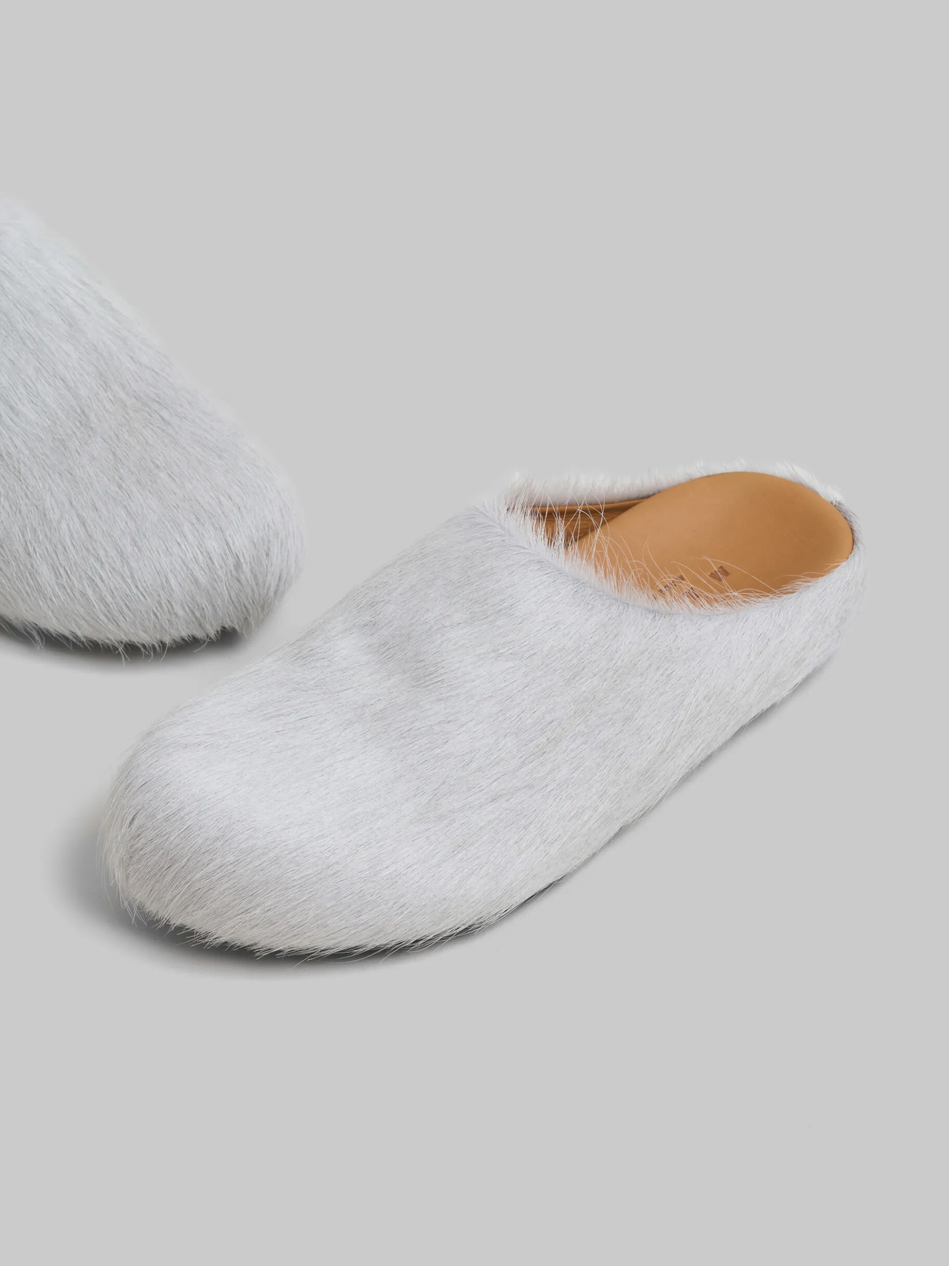 Flats | Fussbett>Marni Grey Long Hair Calfskin Fussbett Sabot SODIUM