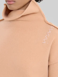 Knitwear><noscript><img width=