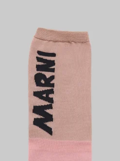 Socks><noscript><img width=