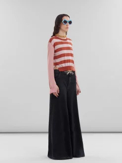 Knitwear><noscript><img width=