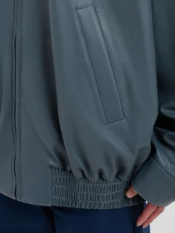 Coats & Jackets><noscript><img width=