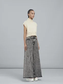 Knitwear><noscript><img width=