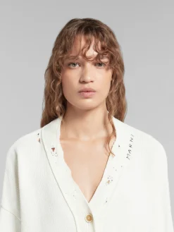 Knitwear><noscript><img width=