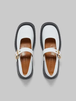 Heels | Sneakers><noscript><img width=