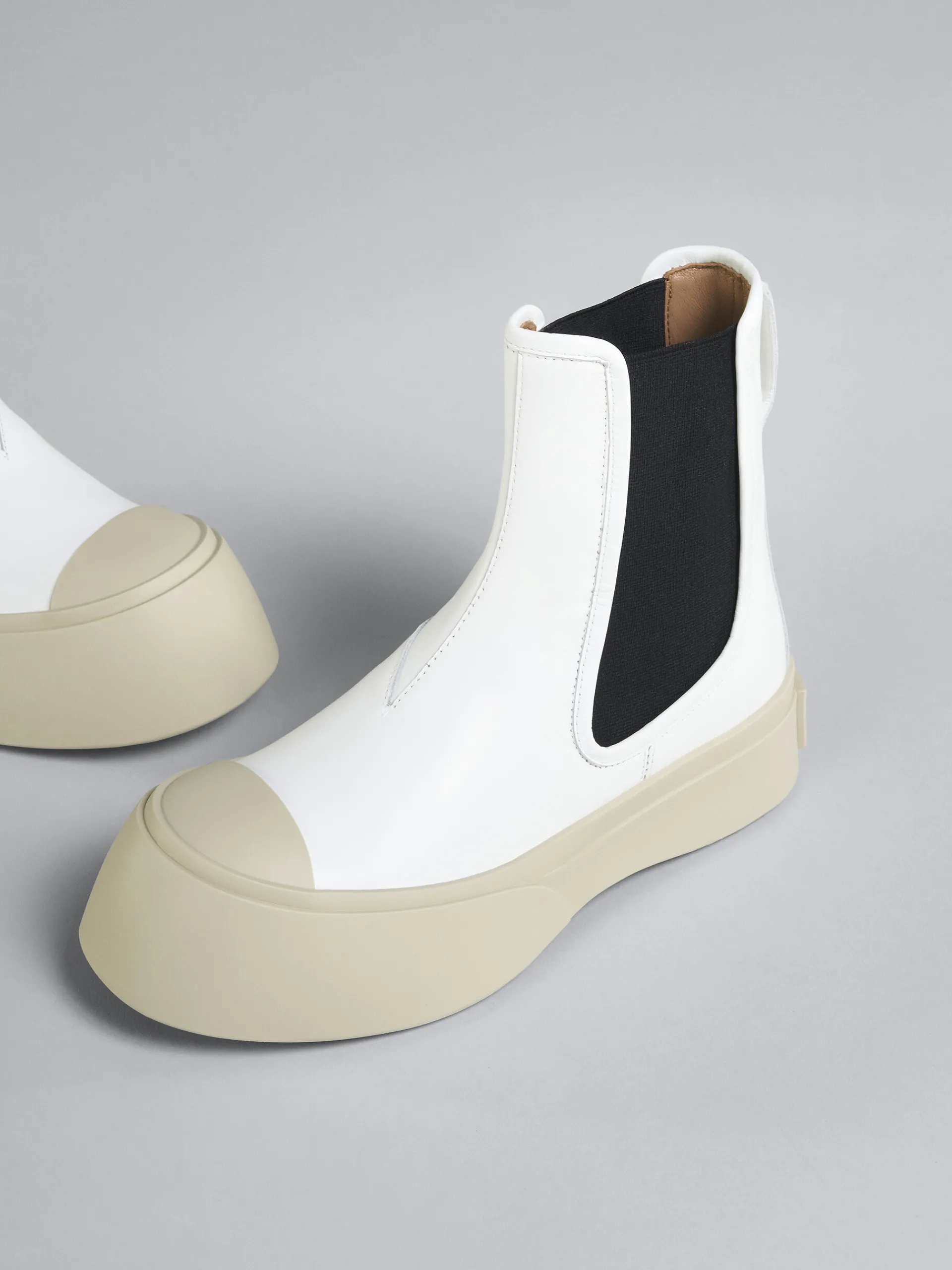 Boots | Pablo>Marni White Leather Pablo Chelsea Boot LILYWHITE