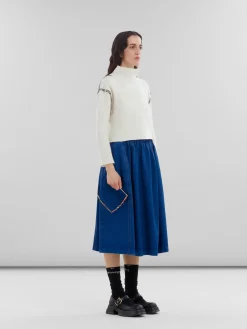 Knitwear><noscript><img width=